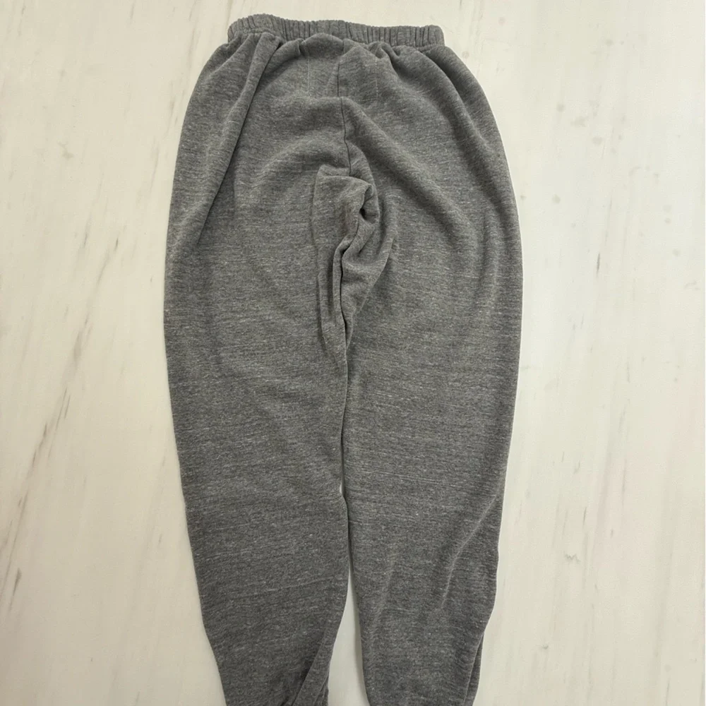 Aviator Nation Gray Joggers with Red Heart Women’s SMALL - Picture 3 of 6
